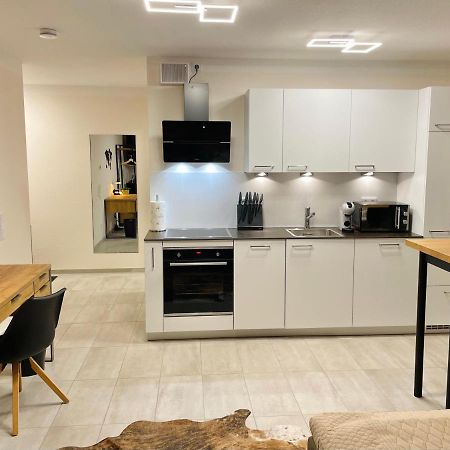 Apartment Im Gehobenen Stadtviertel - Perfekt Fuer Selbstversorger Άαλεν Εξωτερικό φωτογραφία