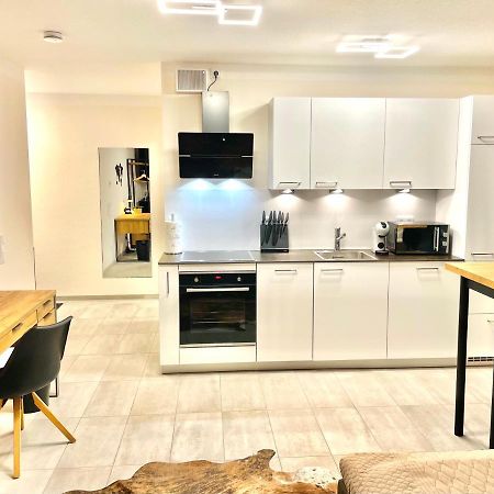 Apartment Im Gehobenen Stadtviertel - Perfekt Fuer Selbstversorger Άαλεν Εξωτερικό φωτογραφία