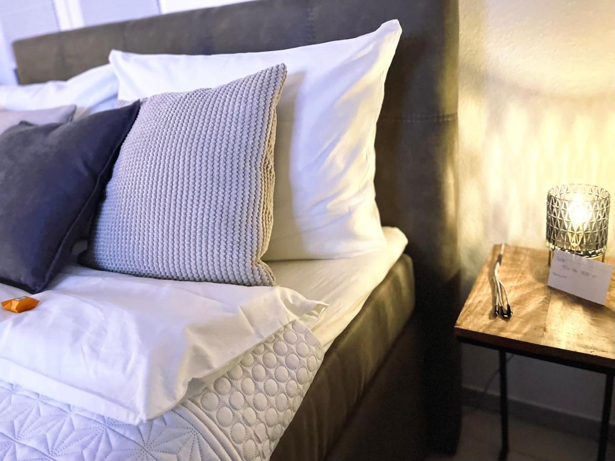 Apartment Im Gehobenen Stadtviertel - Perfekt Fuer Selbstversorger Άαλεν Εξωτερικό φωτογραφία